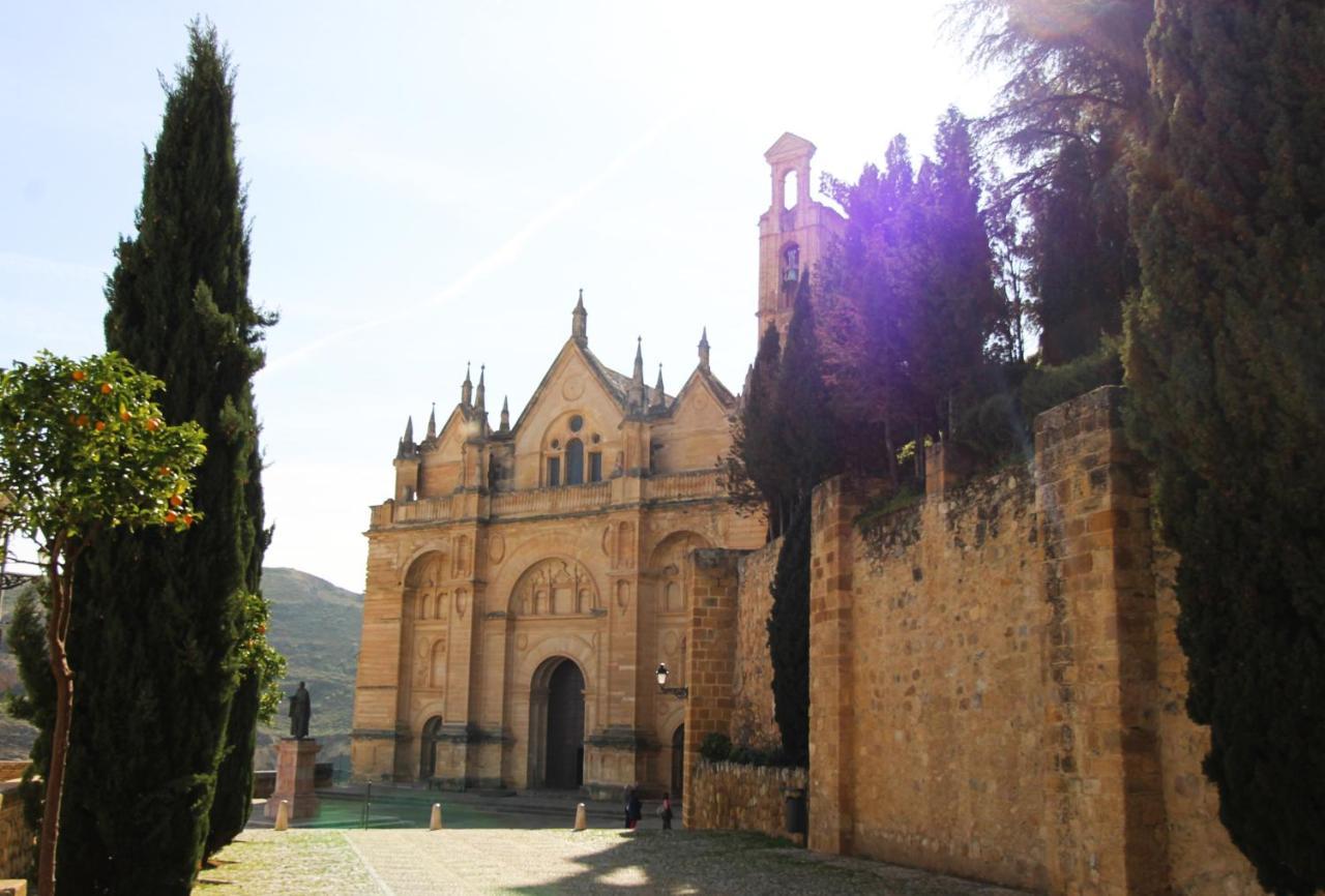 Casa Puerta De La Alcazaba Antequera Villa Екстериор снимка